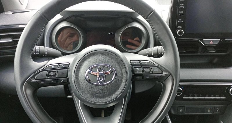 Toyota Yaris cena 96900 przebieg: 7861, rok produkcji 2022 z Ostrów Wielkopolski małe 191